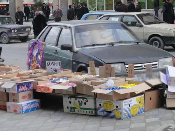 Azərbaycanda küçə ticarəti ilə bağlı yeni QƏRAR
