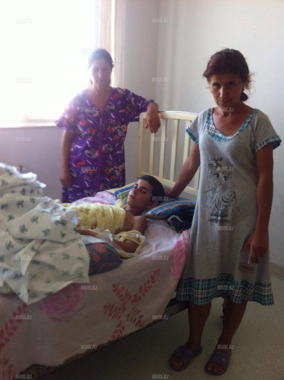 Uşaq ana ocağında yandı, pulsuzluq isə ailəni odlayır - YENİLƏNİB - FOTO
