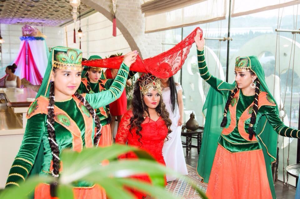 Elzanın qızı və "Titanik"dəki səhnələr - FOTOSESSİYA
