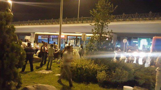 Bakıda daha bir avtobus qəzası, xəsarət alanlar var - FOTO