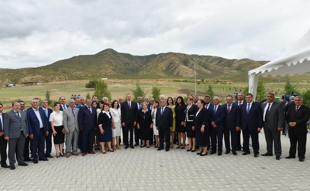 Prezident İlham Əliyev: "Biz istəmirik kimsə bizim işimizə qarışsın" - YENİLƏNİB - FOTO