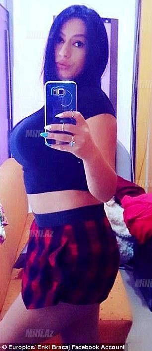 Bu xəbərlər proqramında aparıcılar yarıçılpaqdırlar - VİDEO - FOTO