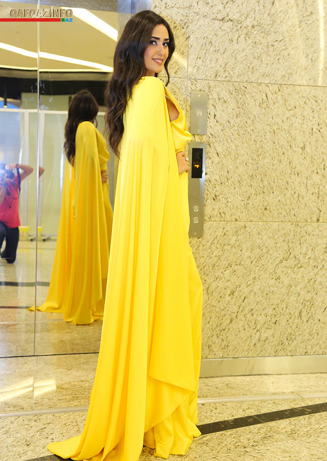 "Nişanlım qadağalar qoymur" - FOTO