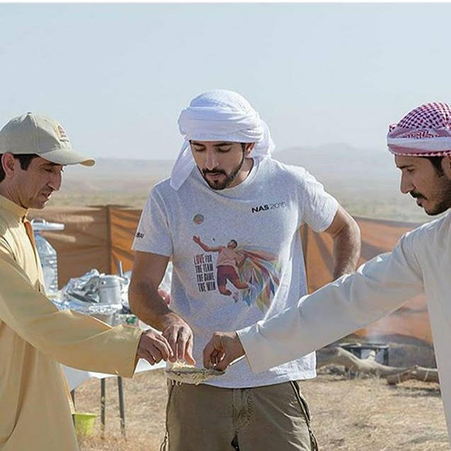 Qardaşı ölən şeyx Azərbaycanda - Ov etdi, yemək bişirdi - FOTO