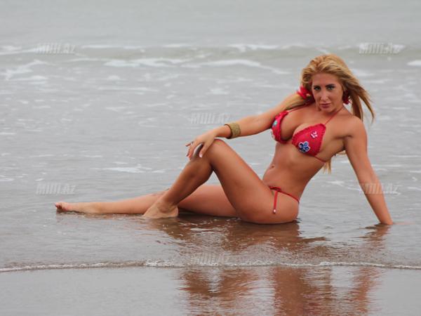 Argentinalı ulduz bu qadına vurulub? - FOTO