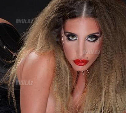 Argentinalı ulduz bu qadına vurulub? - FOTO