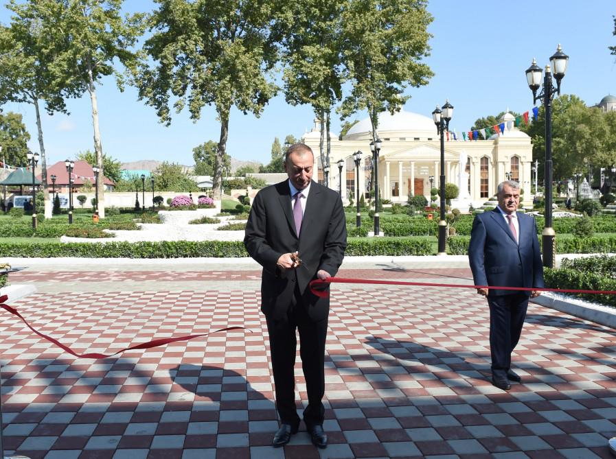 Prezident İlham Əliyev: "Gələn il də ölkəmizin uğurlu inkişafı üçün heç bir problem görmürəm" - FOTO