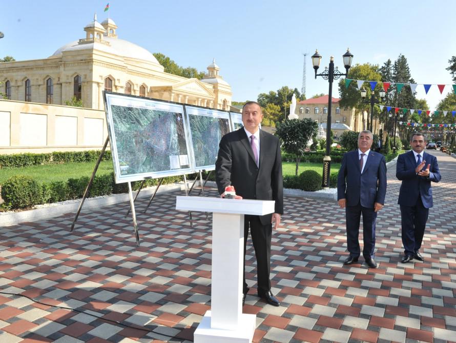 Prezident İlham Əliyev: "Gələn il də ölkəmizin uğurlu inkişafı üçün heç bir problem görmürəm" - FOTO
