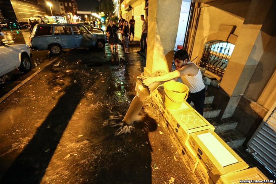 Yağış Bakını bu hala saldı - FOTO