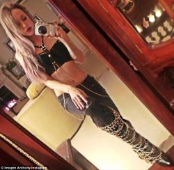 O, erotik selfilər "kraliça"sıdır - FOTO