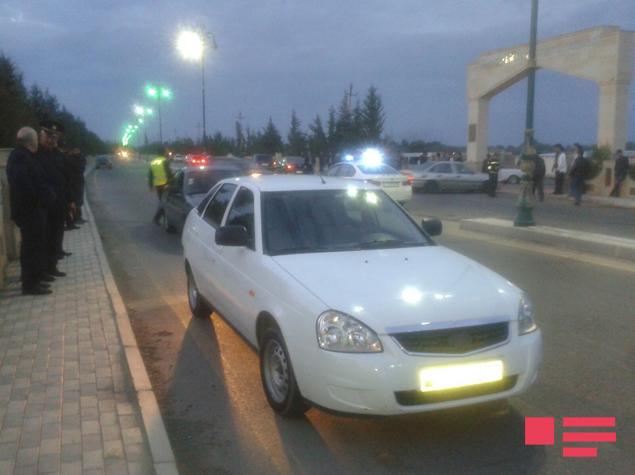 Məktəbliləri daşıyan mikroavtobus qəzaya düşdü, yaralılar var - YENİLƏNİB - FOTO