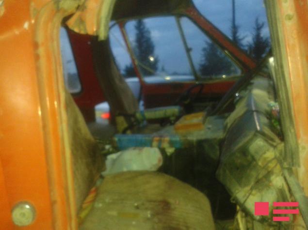 Məktəbliləri daşıyan mikroavtobus qəzaya düşdü, yaralılar var - YENİLƏNİB - FOTO