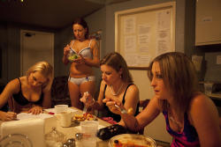 Məşhur fahişəxananın FOTOları