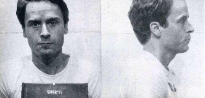 "Qızın başını kəsib, onu yoldan 3-5 metr aralıya apardım və orada basdırdım" - FOTO