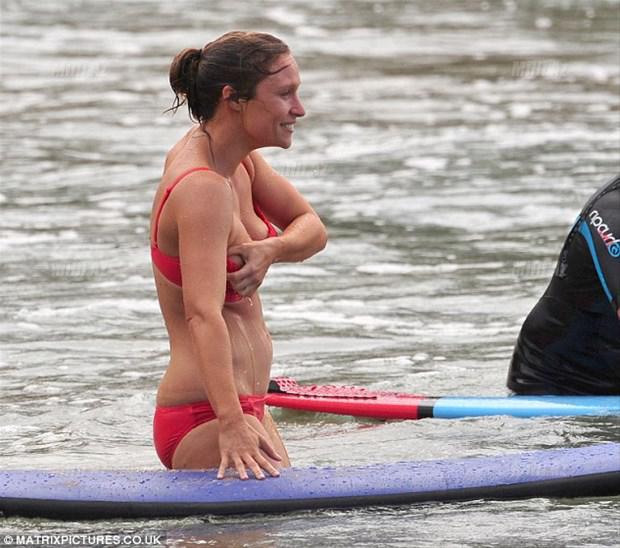 Serial çəkilişində pərt oldu - FOTO