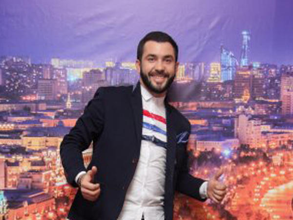 Əməkdar artist kosmetik prosedurdan sonra tanınmaz halda - <span class="color_red">VİDEO</span>