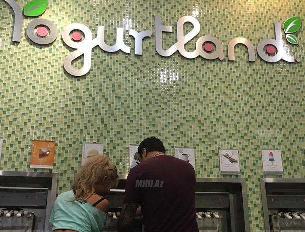 İranlı ermənini İnstagram-da keçmək istəyir - FOTO