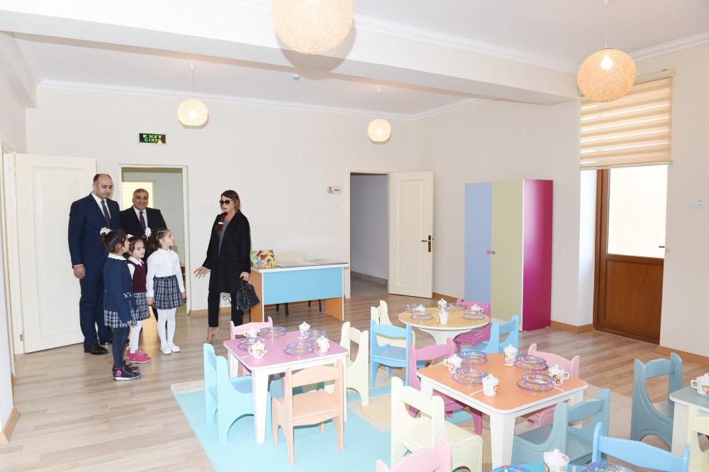 Mehriban Əliyeva Buzovnada körpələr evi-uşaq bağçasının və Şüvəlanda xüsusi internat məktəblərinin açılışında iştirak edib - FOTO