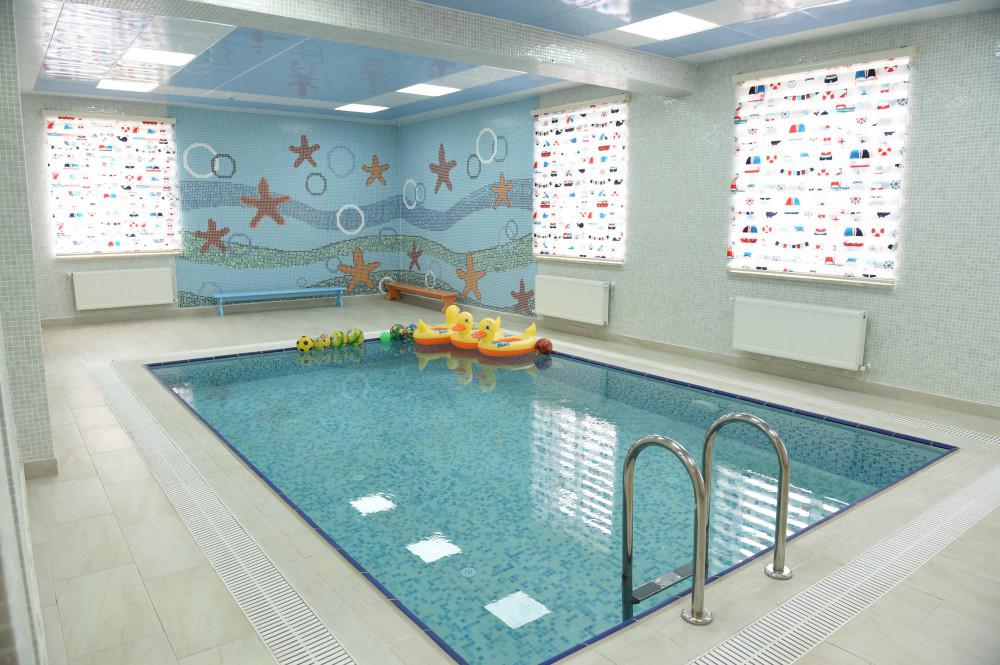 Mehriban Əliyeva Buzovnada körpələr evi-uşaq bağçasının və Şüvəlanda xüsusi internat məktəblərinin açılışında iştirak edib - FOTO