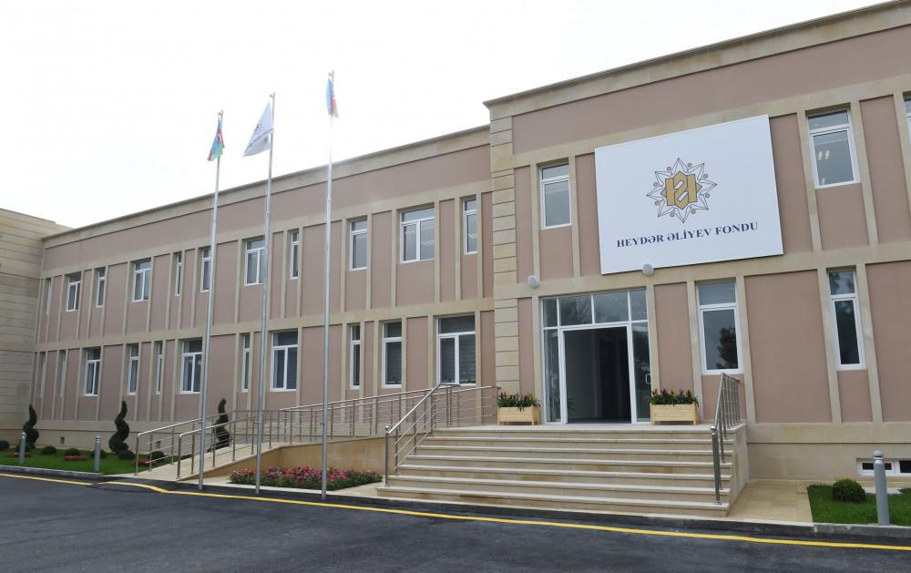 Mehriban Əliyeva Buzovnada körpələr evi-uşaq bağçasının və Şüvəlanda xüsusi internat məktəblərinin açılışında iştirak edib - FOTO