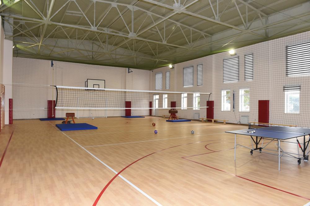 Mehriban Əliyeva Buzovnada körpələr evi-uşaq bağçasının və Şüvəlanda xüsusi internat məktəblərinin açılışında iştirak edib - FOTO