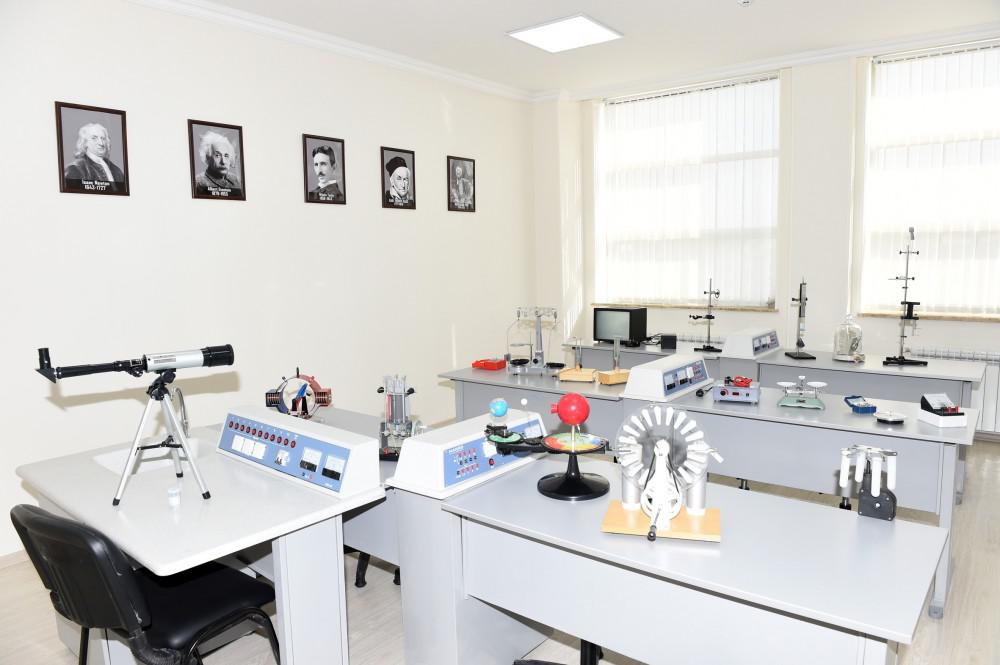 Mehriban Əliyeva Buzovnada körpələr evi-uşaq bağçasının və Şüvəlanda xüsusi internat məktəblərinin açılışında iştirak edib - FOTO