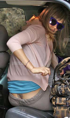 Geyimləri onları rüsvay etdi - FOTO