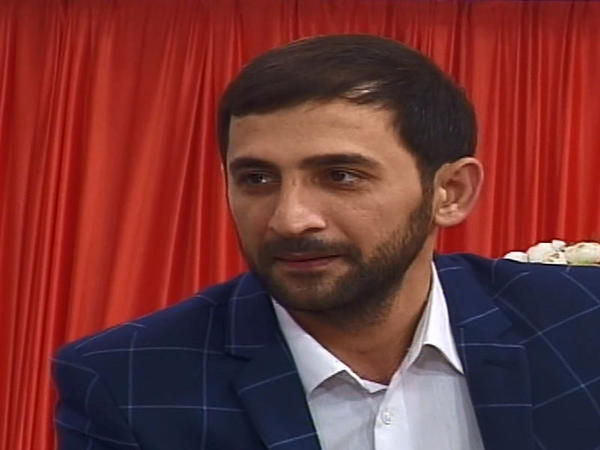 Pərviz Bülbüləyə NƏ OLUB? - Tanınmaz dərəcədə ARIQLADI - <span class="color_red">VİDEO</span>