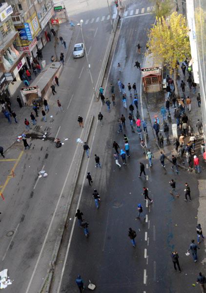 Türkiyədə iğtişaş: ölənlər və yaralananlar var - FOTO