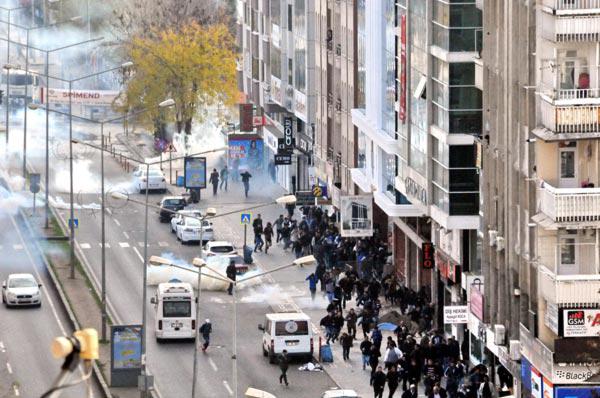 Türkiyədə iğtişaş: ölənlər və yaralananlar var - FOTO