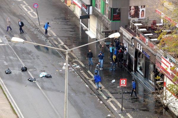 Türkiyədə iğtişaş: ölənlər və yaralananlar var - FOTO