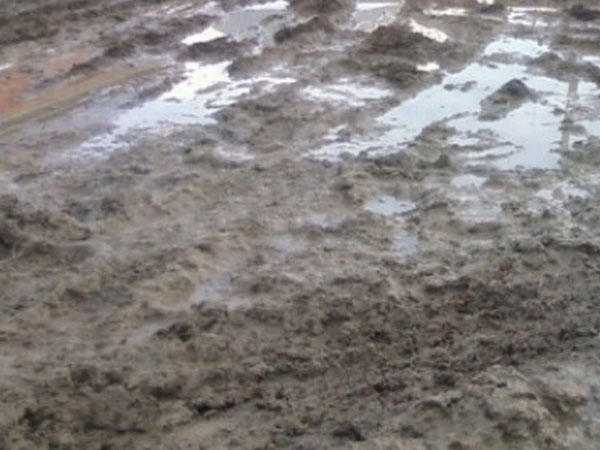 Gənclər bərbad yollar səbəbindən bu kəndi tərk edir