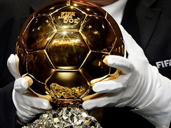 "Qızıl top"un qalmaqallı qalibi hər gün şərab içir