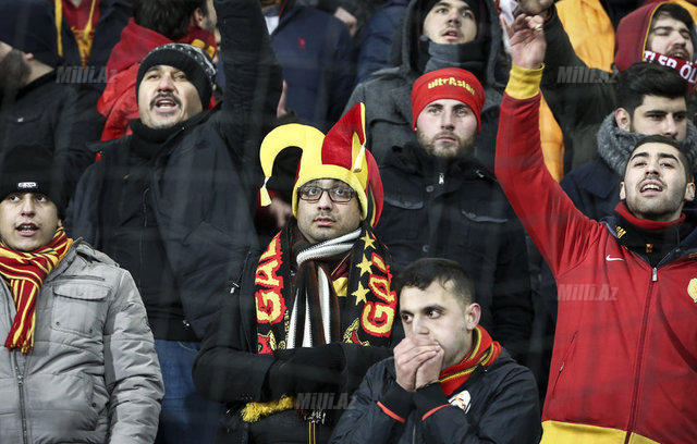 “Qalatasaray”a "osmanlı şapalağı" - FOTO