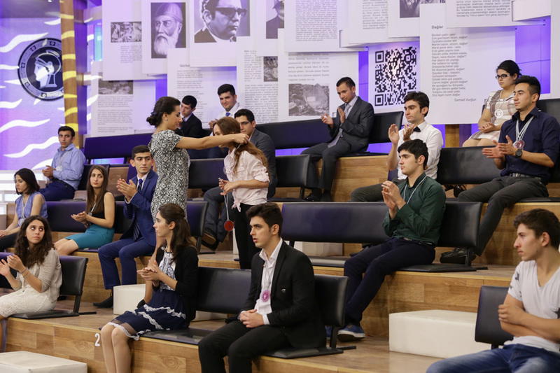 Kompyuter texnologiyaları tarixi "Parlaq Zəka"da - FOTO