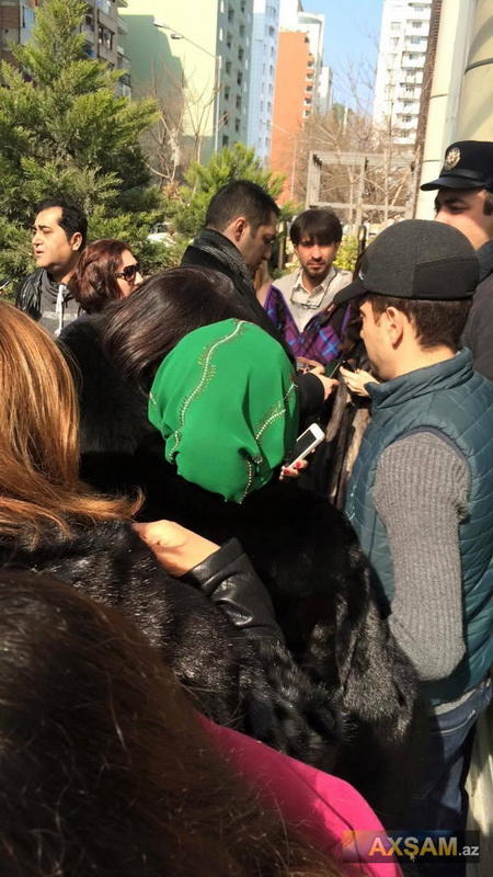 Tanınmışlar İlhamə Quliyevanın həyətində - FOTOlar