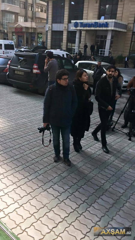 Tanınmışlar İlhamə Quliyevanın həyətində - FOTOlar