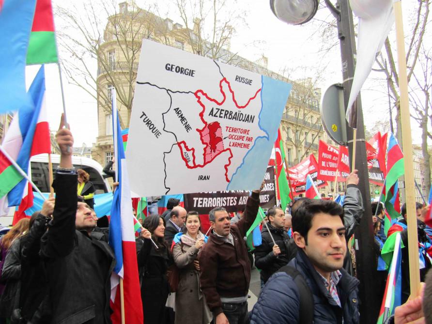 Ermənilərlə PKK tərəfdarları soydaşlarımıza hücum etdi - YENİLƏNİB - VİDEO - FOTO