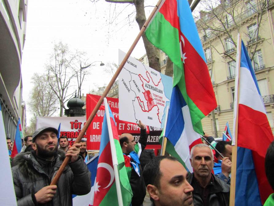 Ermənilərlə PKK tərəfdarları soydaşlarımıza hücum etdi - YENİLƏNİB - VİDEO - FOTO