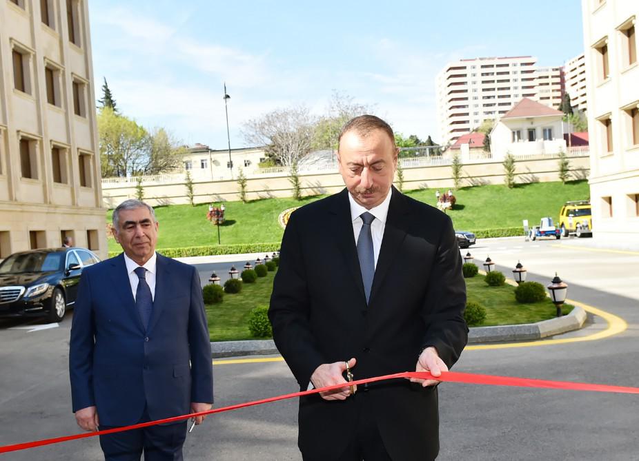 Prezident İlham Əliyev "Azəravtoyol" ASC-nin yeni inzibati binasının açılışında iştirak edib - FOTO