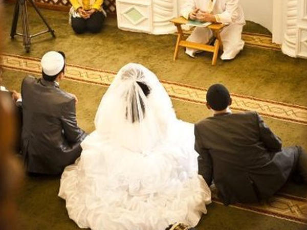 Qohum evliliyinə qarşı ciddi mübarizə: Azyaşlıların kəbinini kəsən mollalara ağır cəza gəlir!