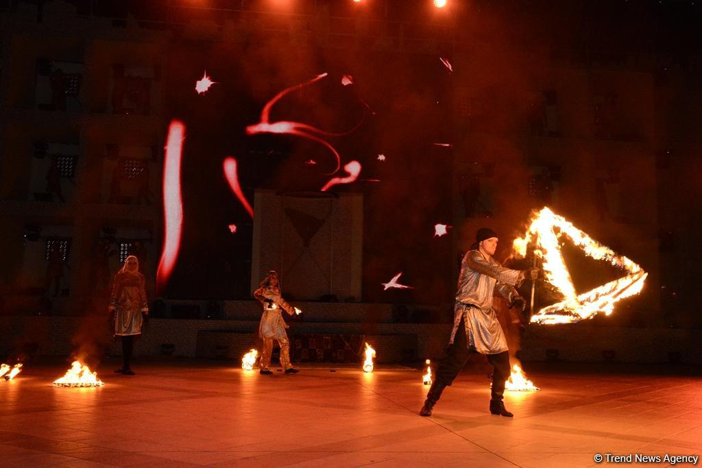 4-cü İslam Həmrəylik Oyunları ilə bağlı möhtəşəm şou - FOTO