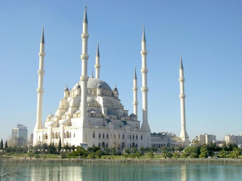 Dünyanın ən gözəl məscidləri - FOTO