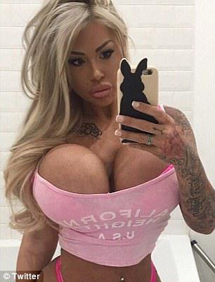 Porno ulduzun İran səfəri qalmaqal yaratdı - FOTO
