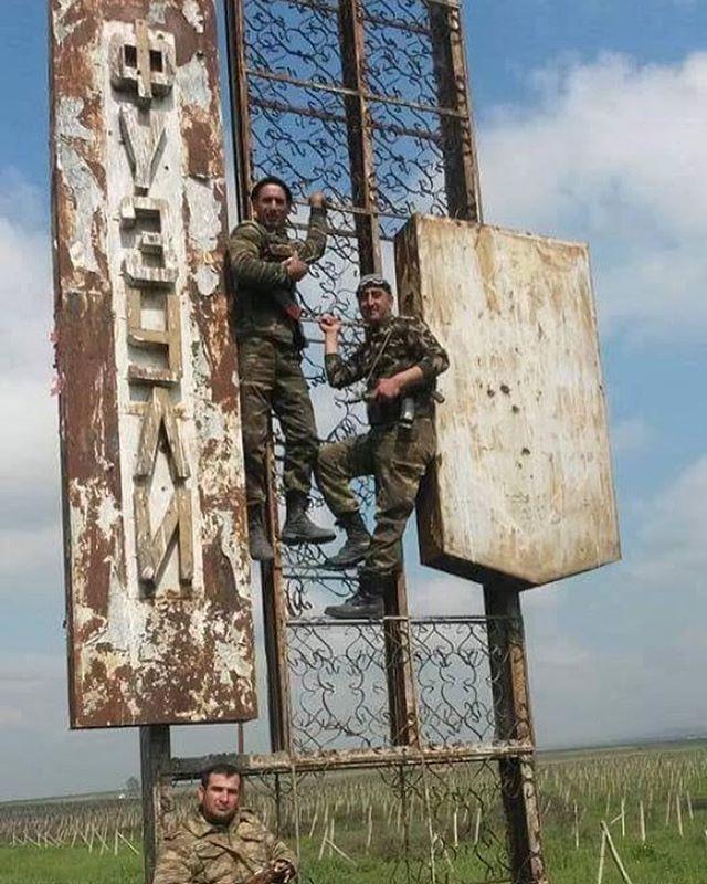 Manaf Ağayevin paylaşdığı foto hər kəsi kövrəltdi - FOTO