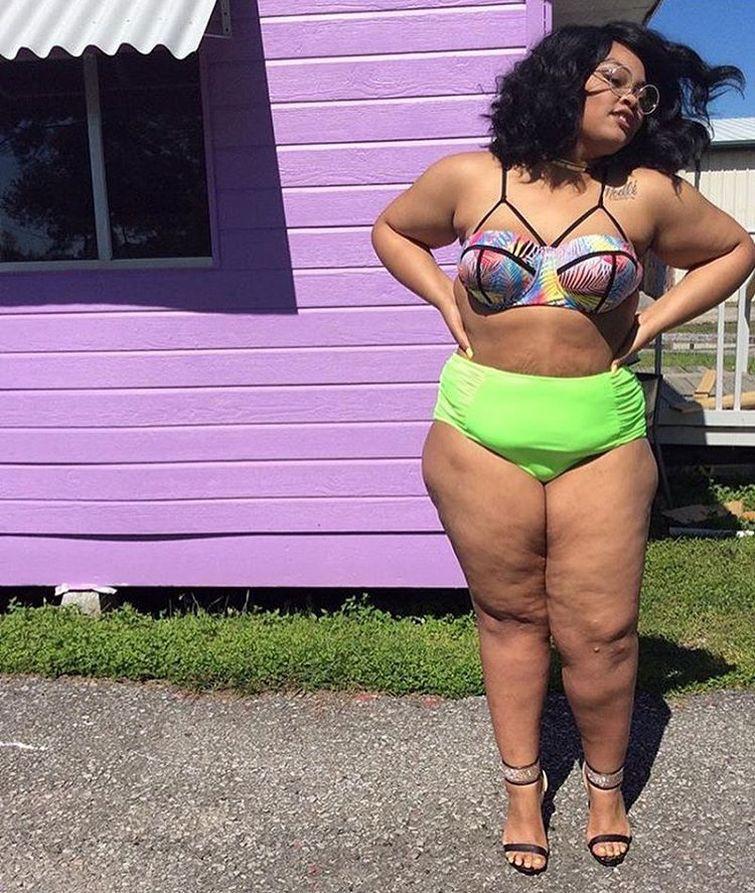 Jinsiy aloqada qizlar tepada