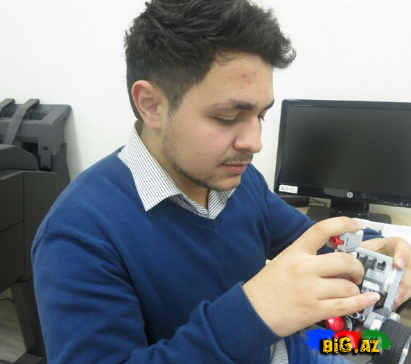 İntihar edən tələbənin dostları: "Ey valideyn, səni qınayırıq" - FOTO