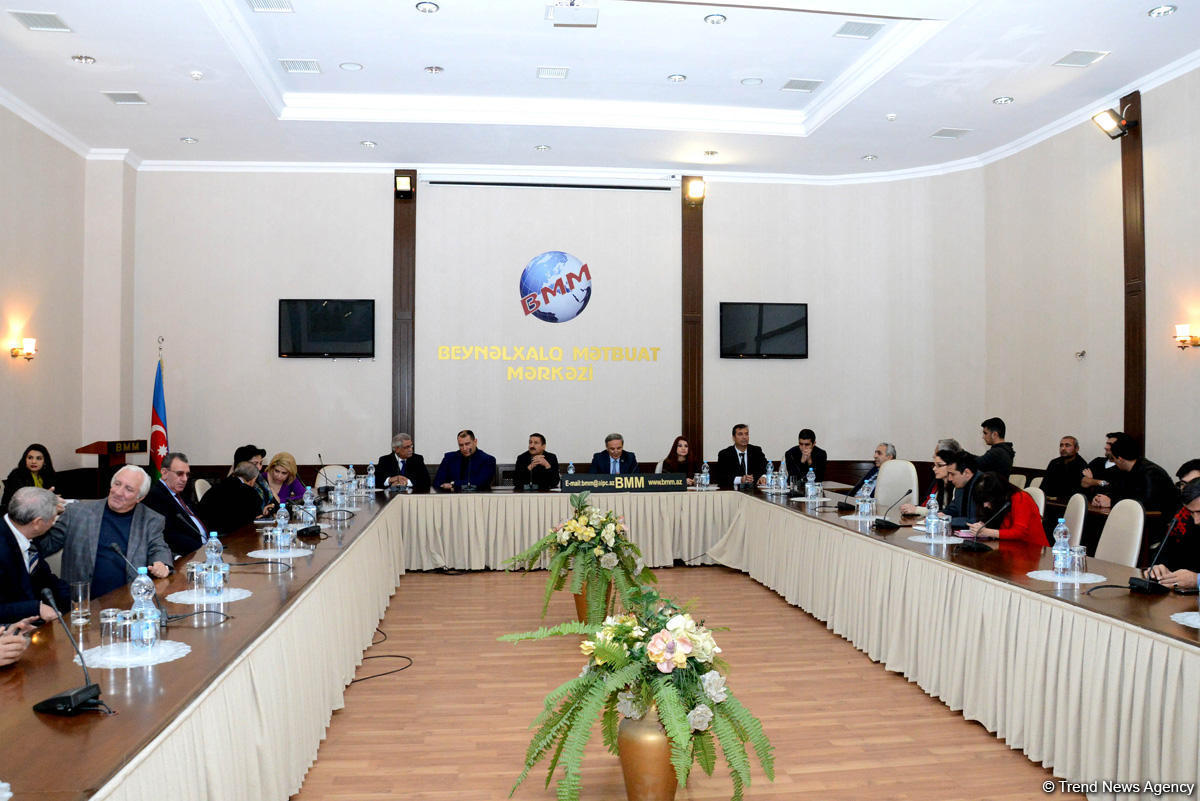 Sözləri Sona Vəliyevaya məxsus "Bir az möhlət ver, Allahım" klipinin təqdimatı keçirilib - FOTO