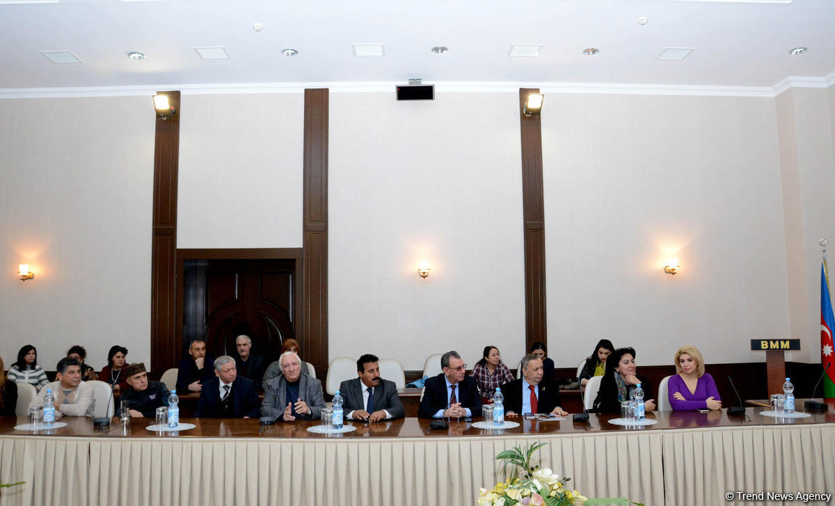 Sözləri Sona Vəliyevaya məxsus "Bir az möhlət ver, Allahım" klipinin təqdimatı keçirilib - FOTO