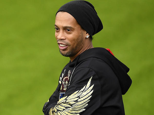 Ronaldinyo: "Futbola baxmağı xoşlamıram"